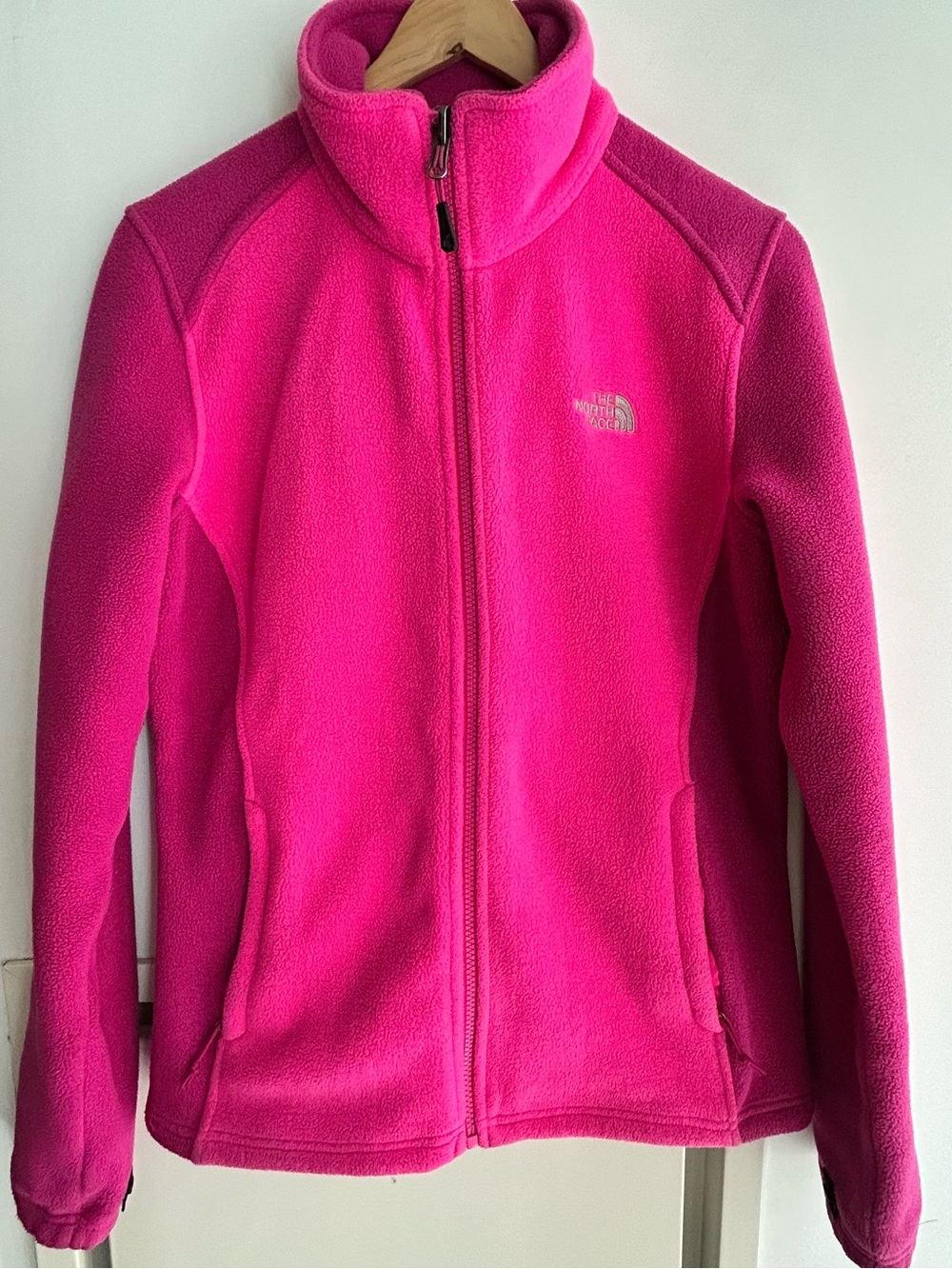 The North Face Pink & Purple Women’s Tailored Fleece Jacket, size M